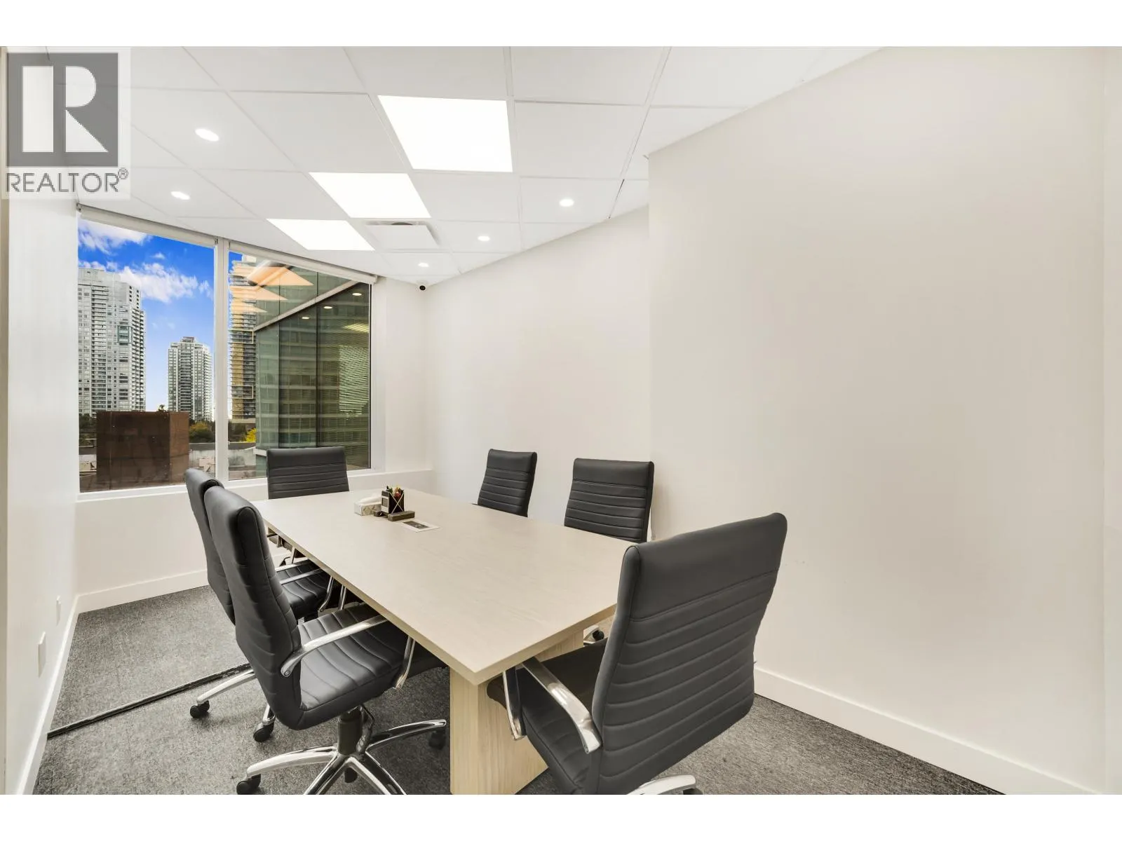 606 4538 KINGSWAY