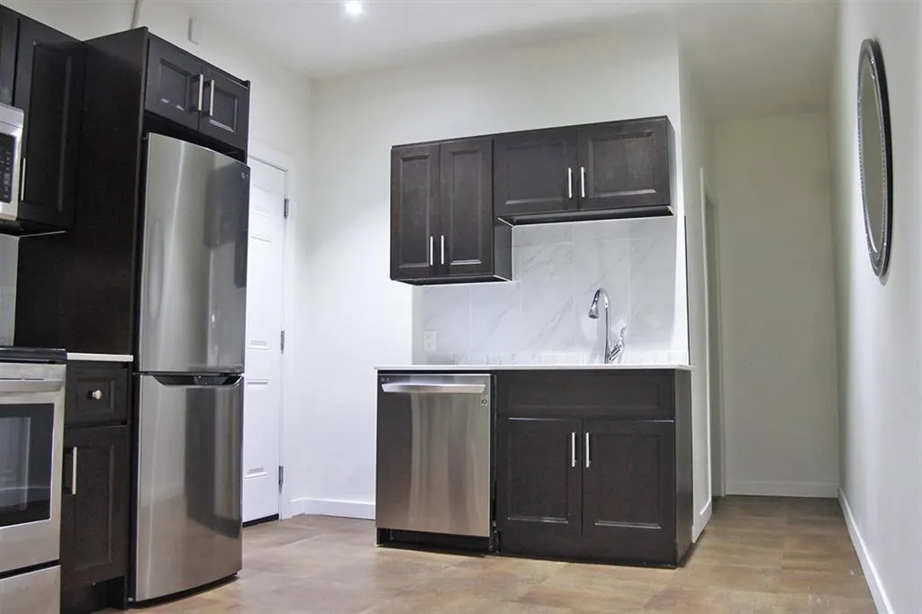 9259 YOUNG ROAD|Chilliwack Downtown