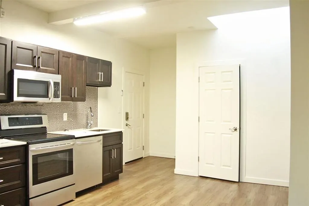 9259 YOUNG ROAD|Chilliwack Downtown