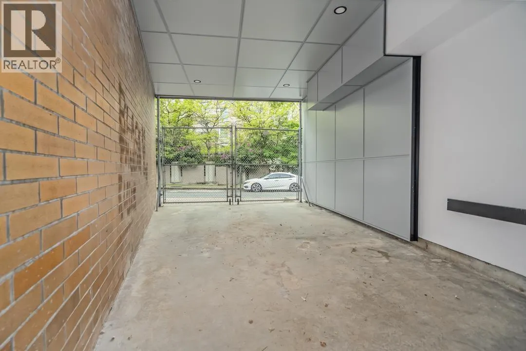 3455 VICTORIA DRIVE