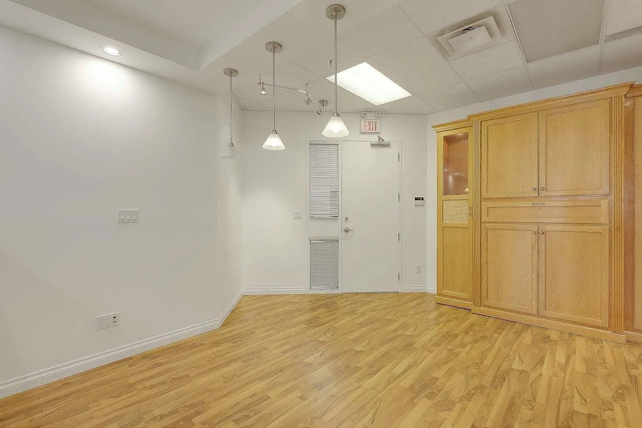 206 12877 76 AVENUE