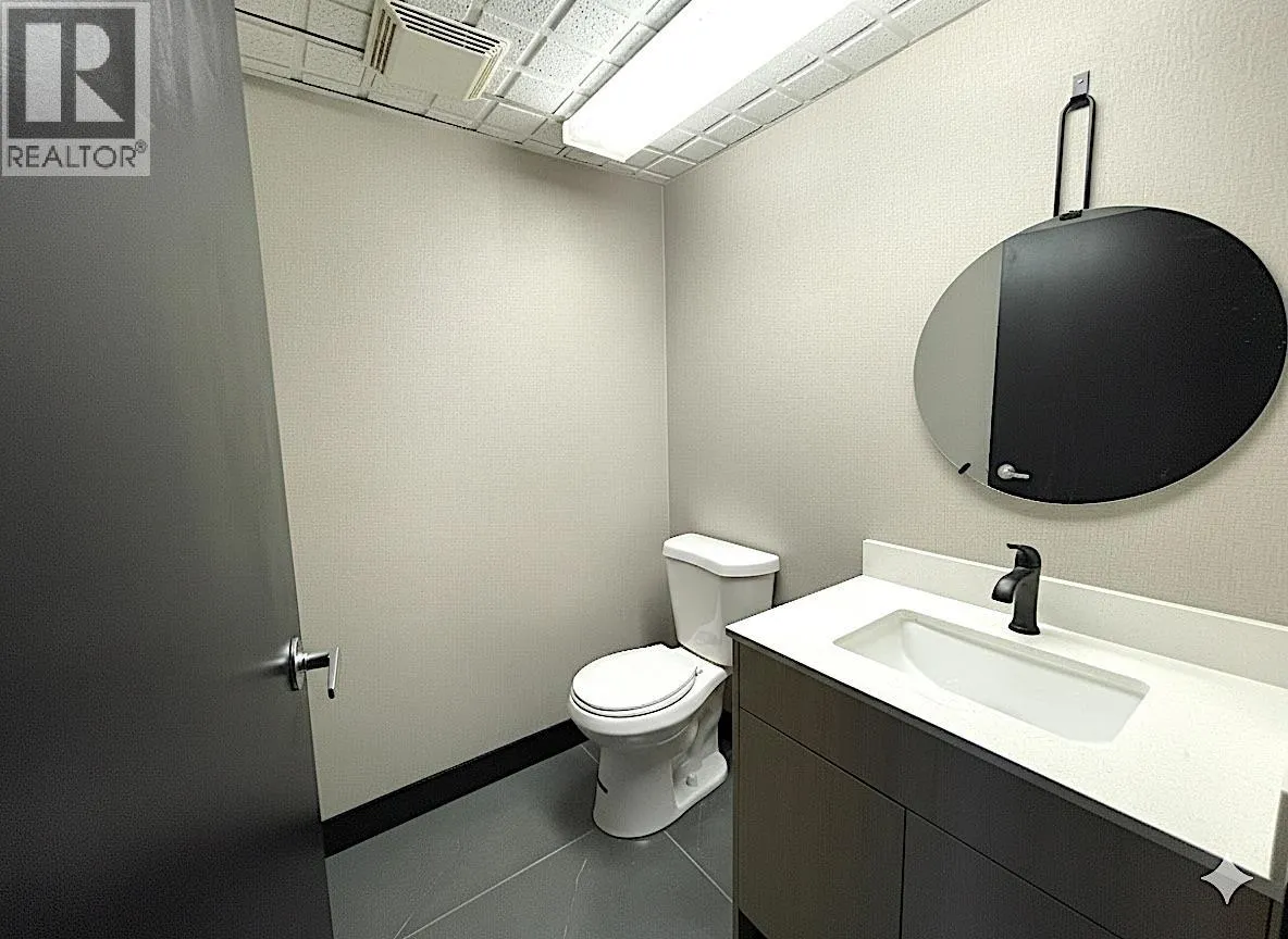 200 8611 ALEXANDRA ROAD