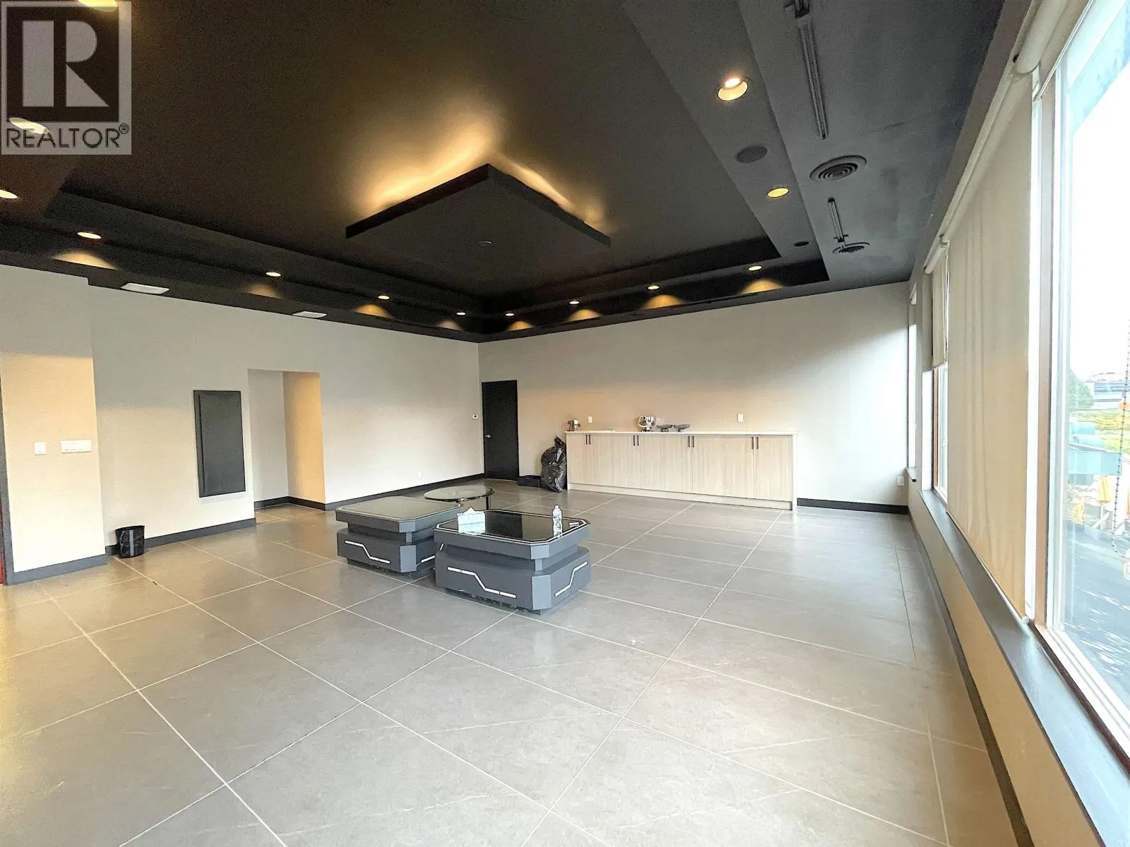 200 8611 ALEXANDRA ROAD