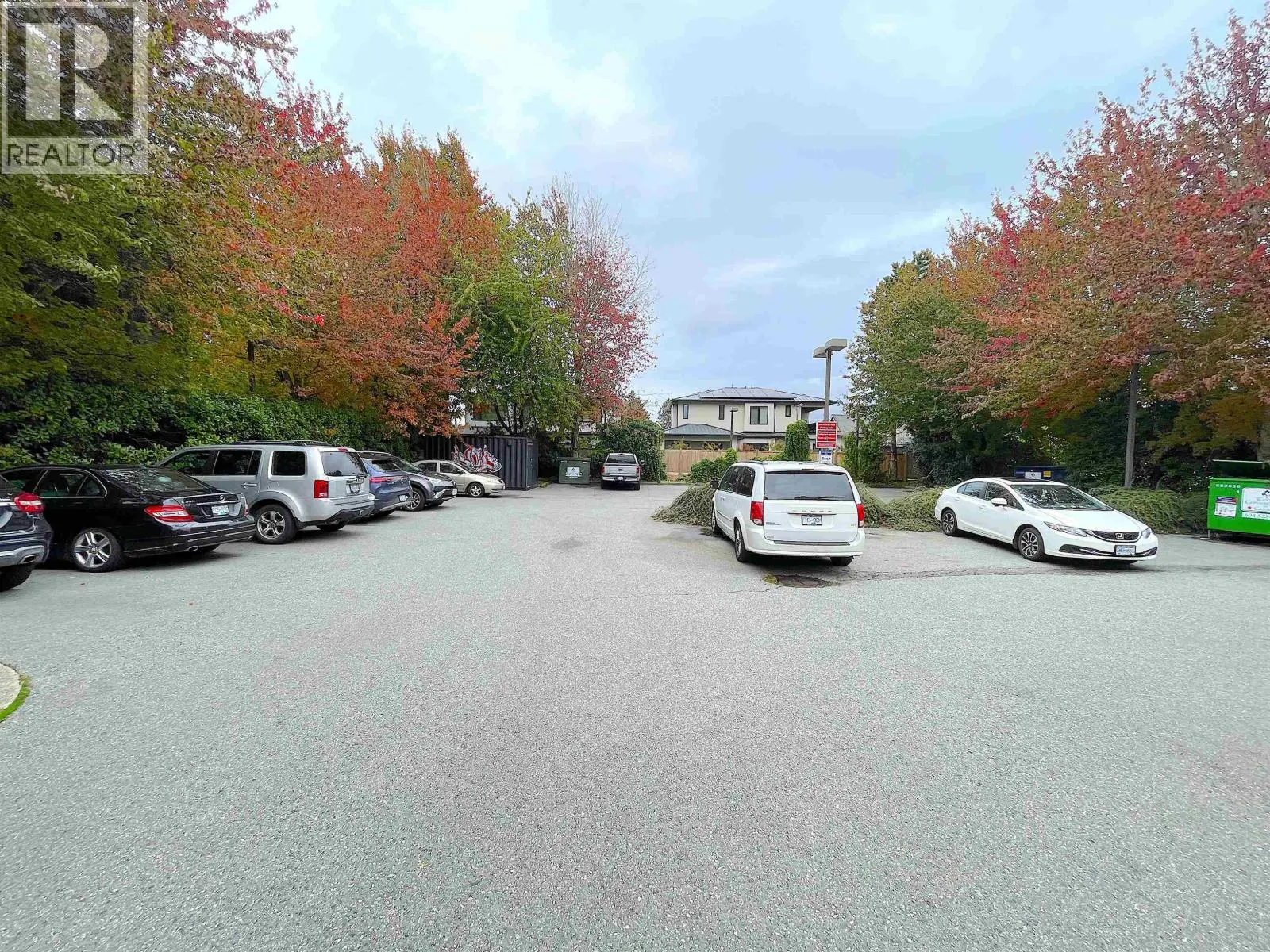 200 8611 ALEXANDRA ROAD