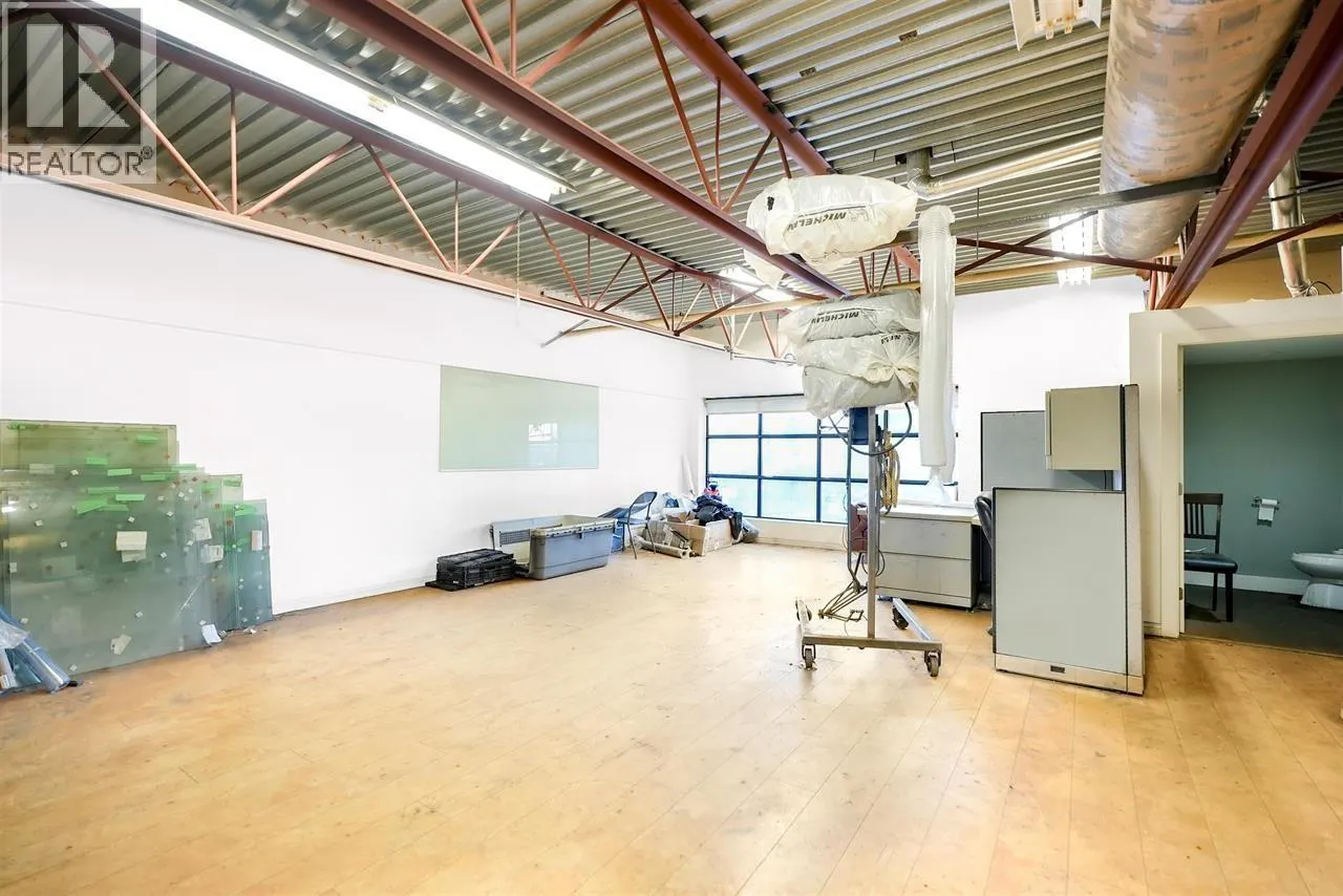 131 1305 WELCH STREET