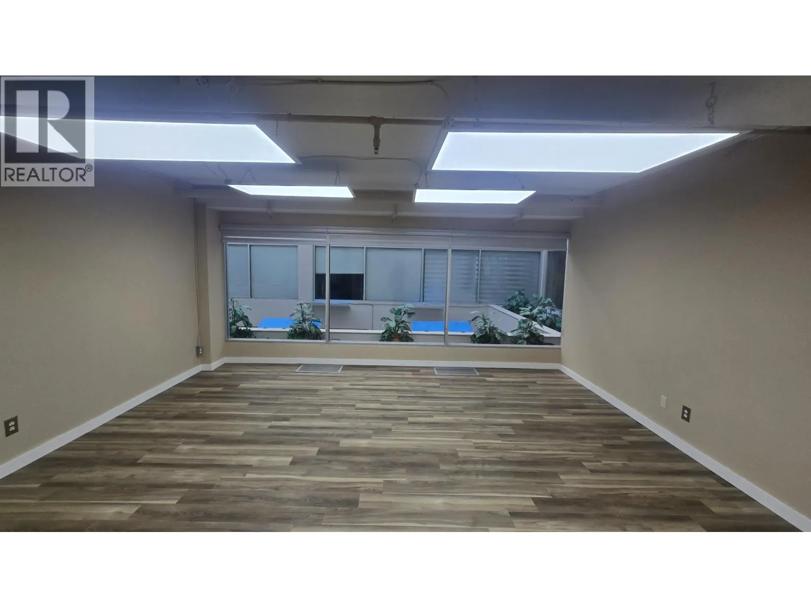 243 515 W PENDER STREET