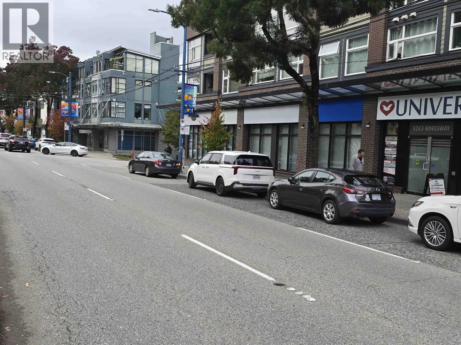 201 3271 KINGSWAY