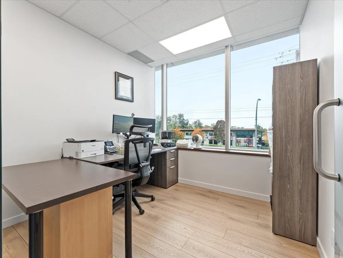 A225 20020 84 AVENUE