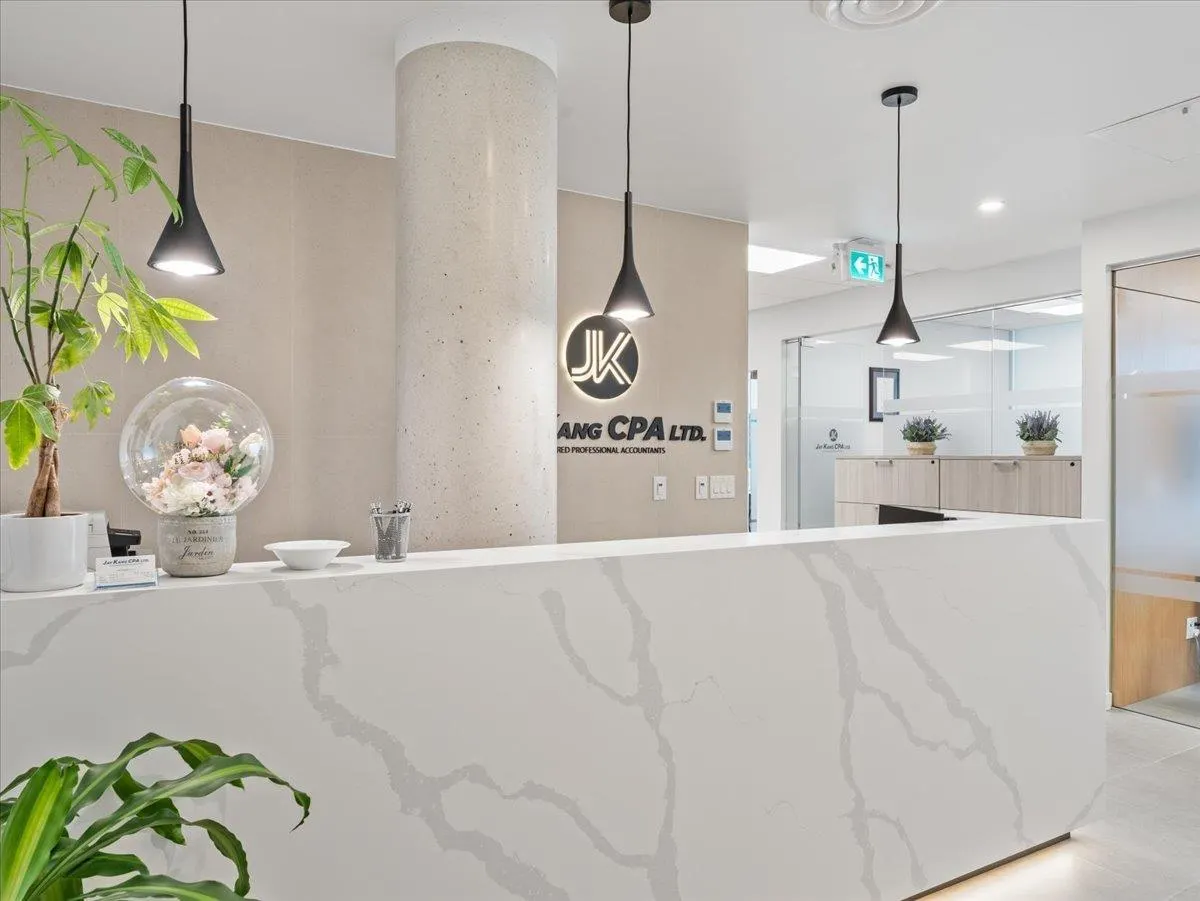 A225 20020 84 AVENUE