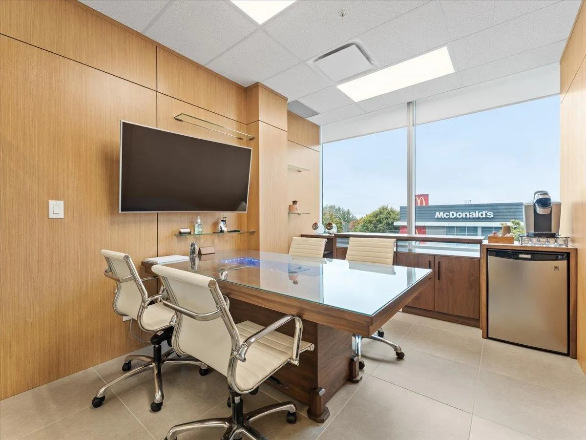 A225 20020 84 AVENUE