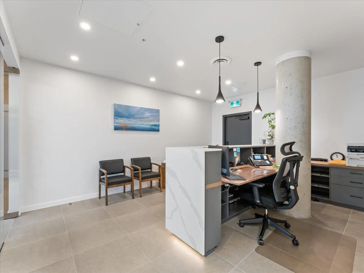 A225 20020 84 AVENUE