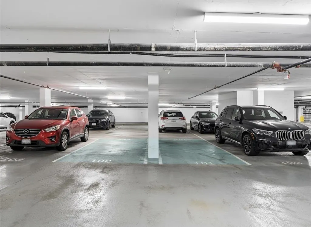 A225 20020 84 AVENUE