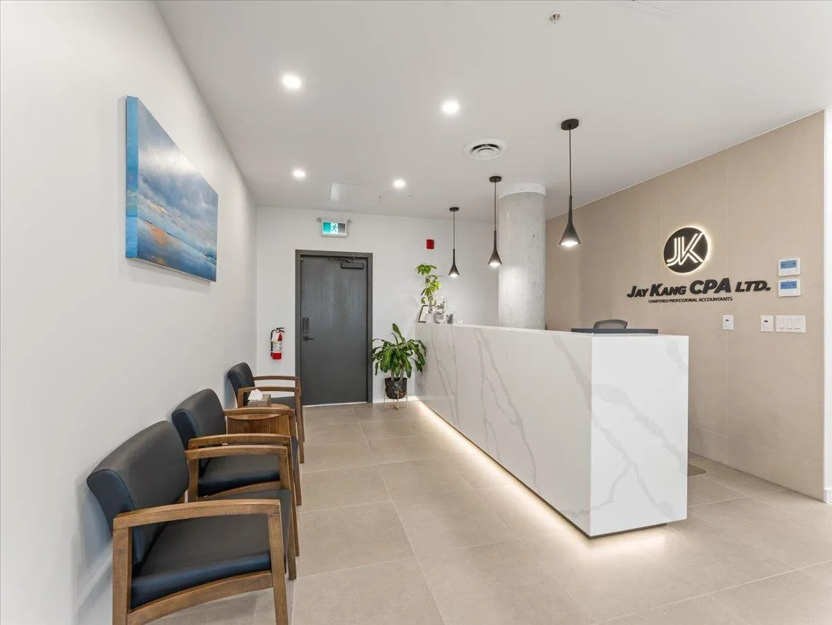 A225 20020 84 AVENUE