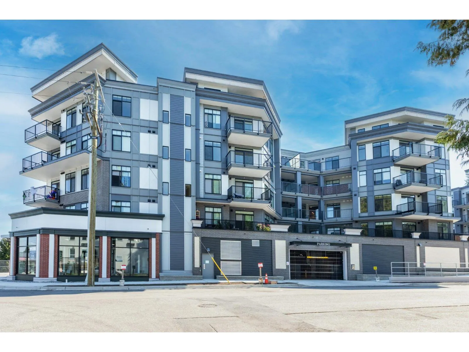 025 33816 SOUTH FRASER WAY