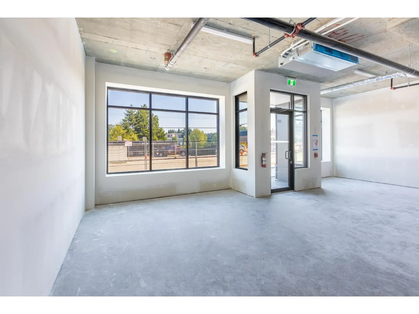 025 33816 SOUTH FRASER WAY