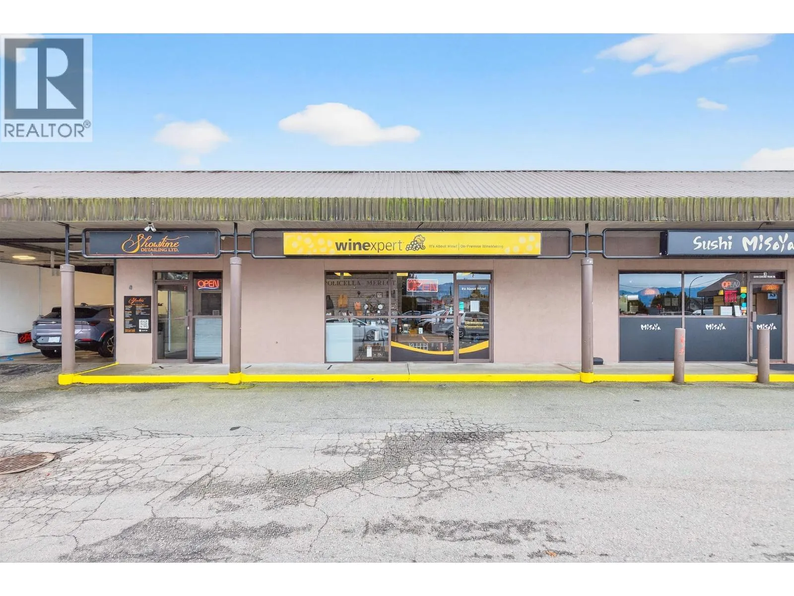 2 20306 DEWDNEY TRUNK ROAD