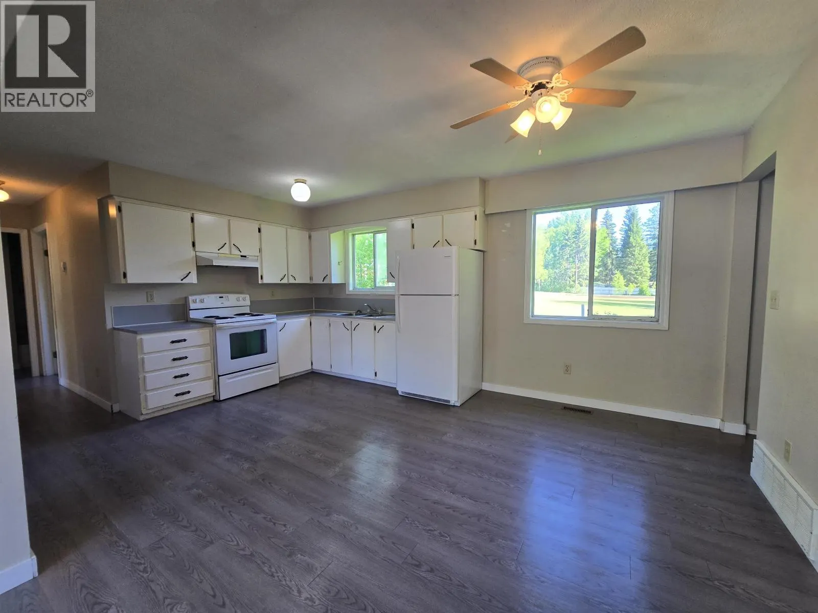 1472 ARBUTUS ROAD