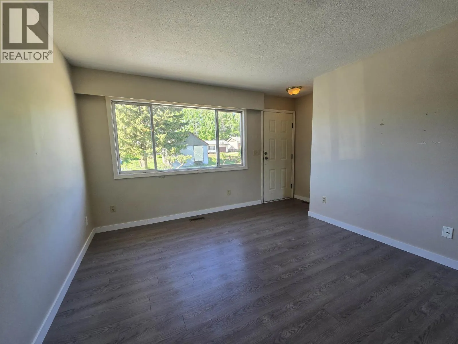 1472 ARBUTUS ROAD