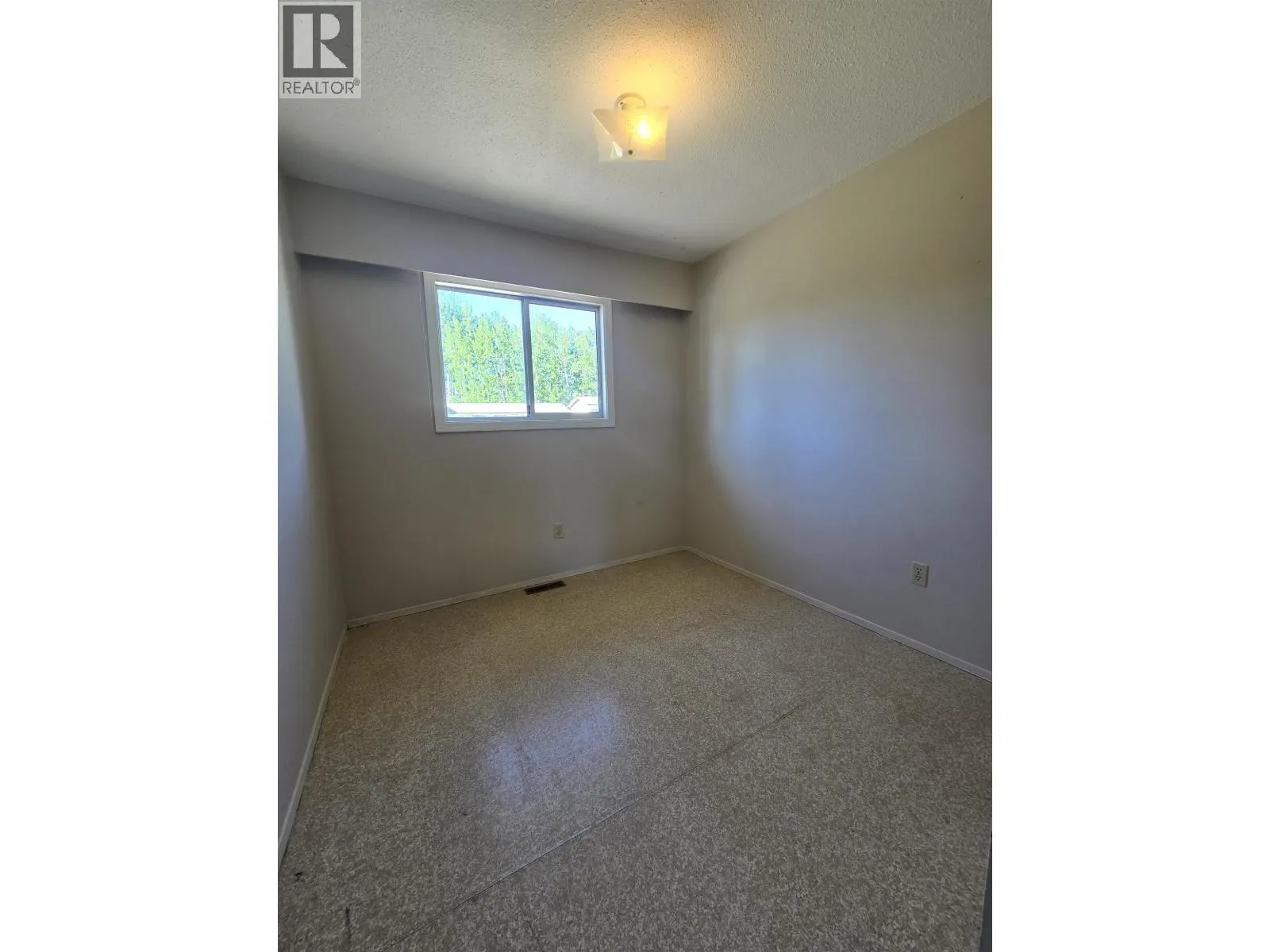 1472 ARBUTUS ROAD