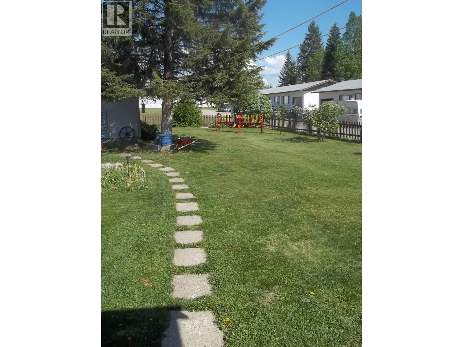 1472 ARBUTUS ROAD