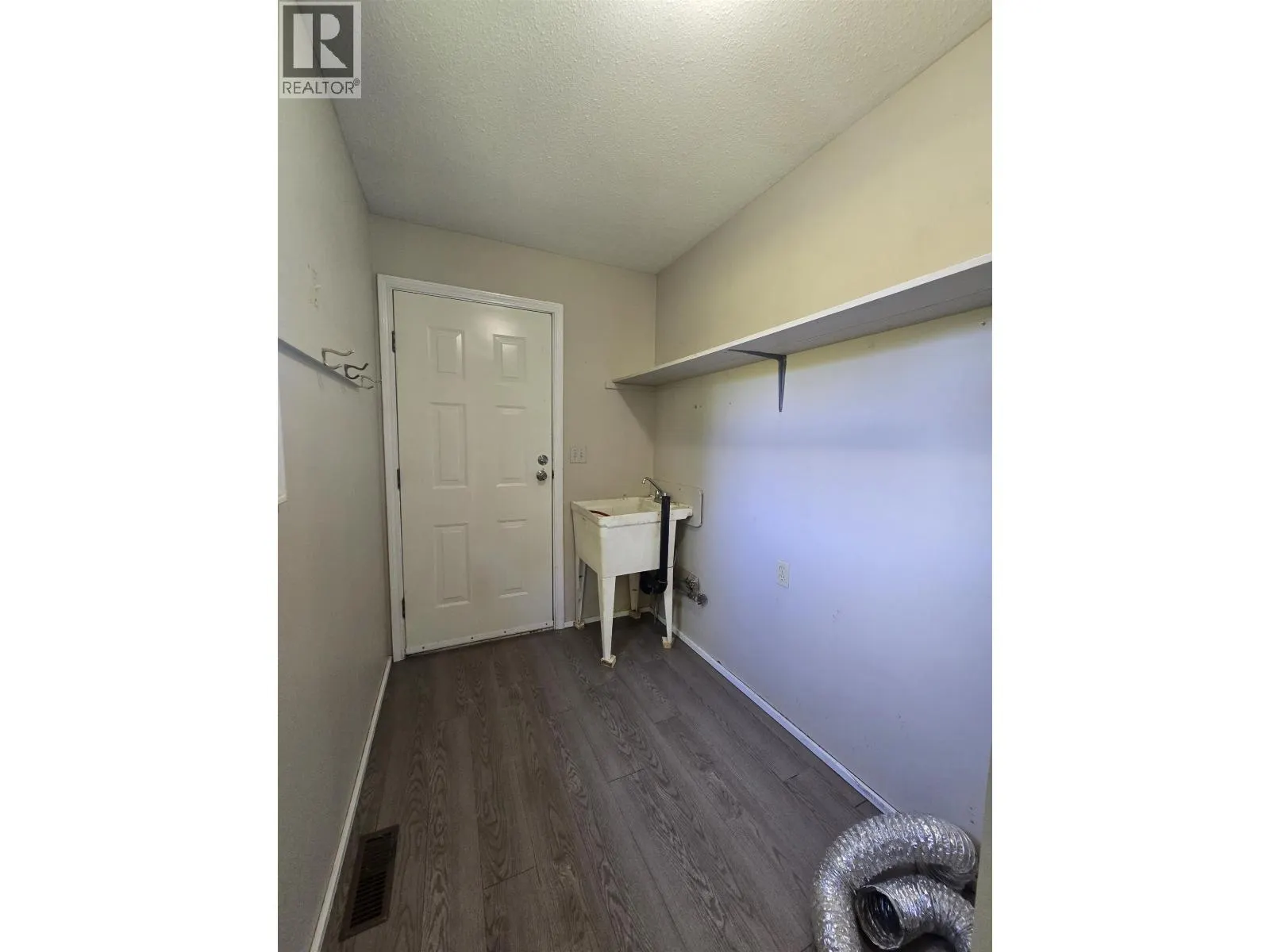 1472 ARBUTUS ROAD