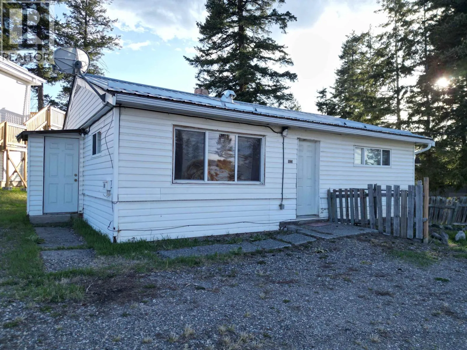 923 DOG CREEK ROAD