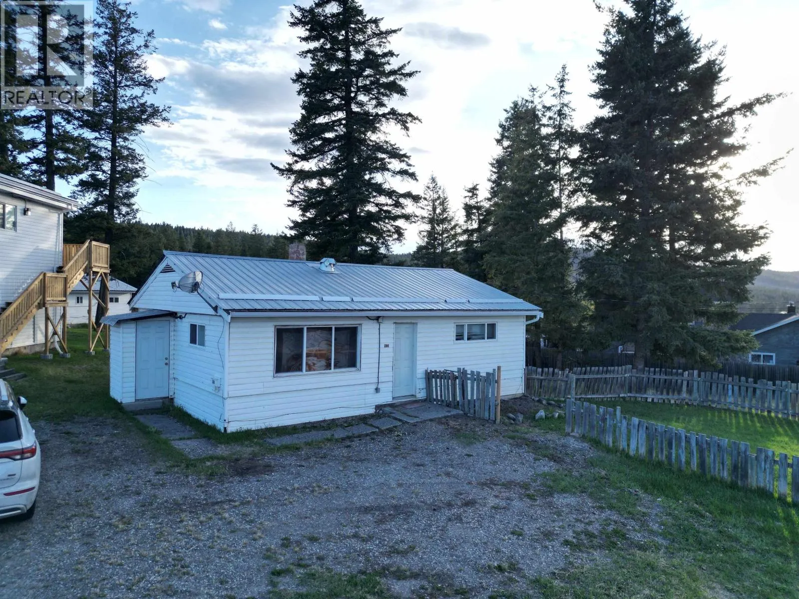 923 DOG CREEK ROAD