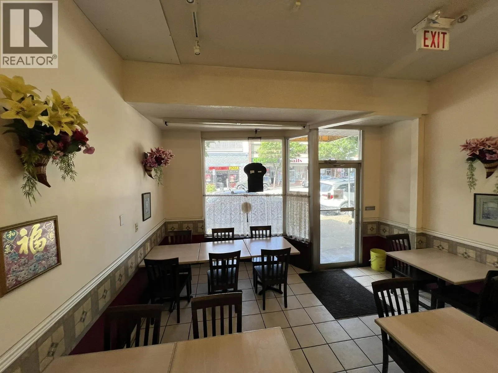 22352 LOUGHEED HIGHWAY