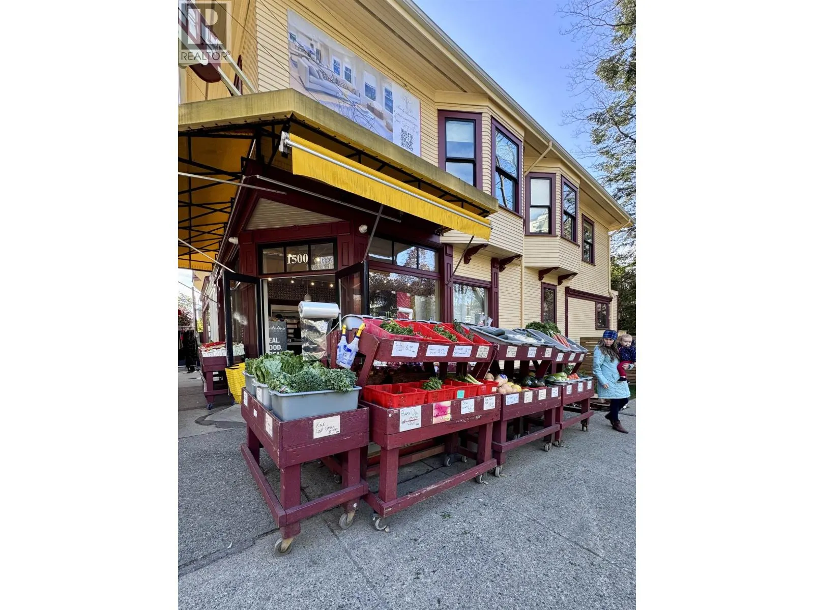 1500 BARCLAY STREET