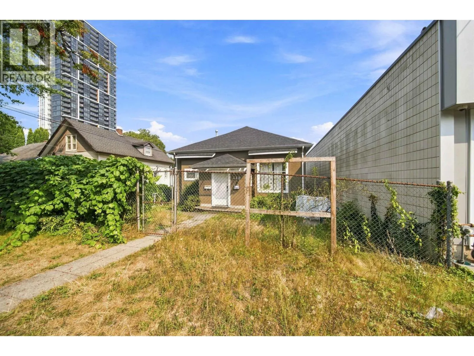 452 ROUSSEAU STREET