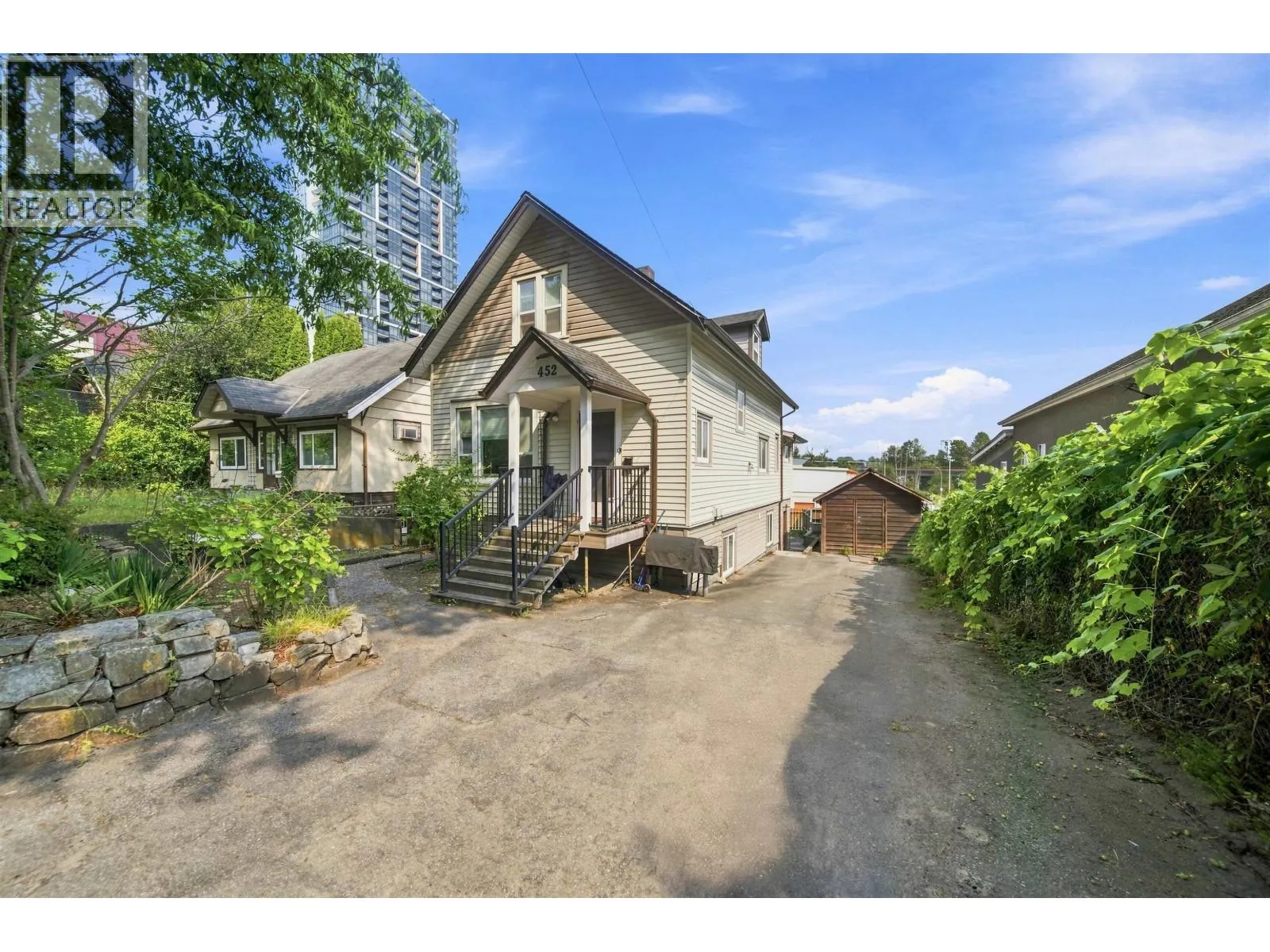 452 ROUSSEAU STREET