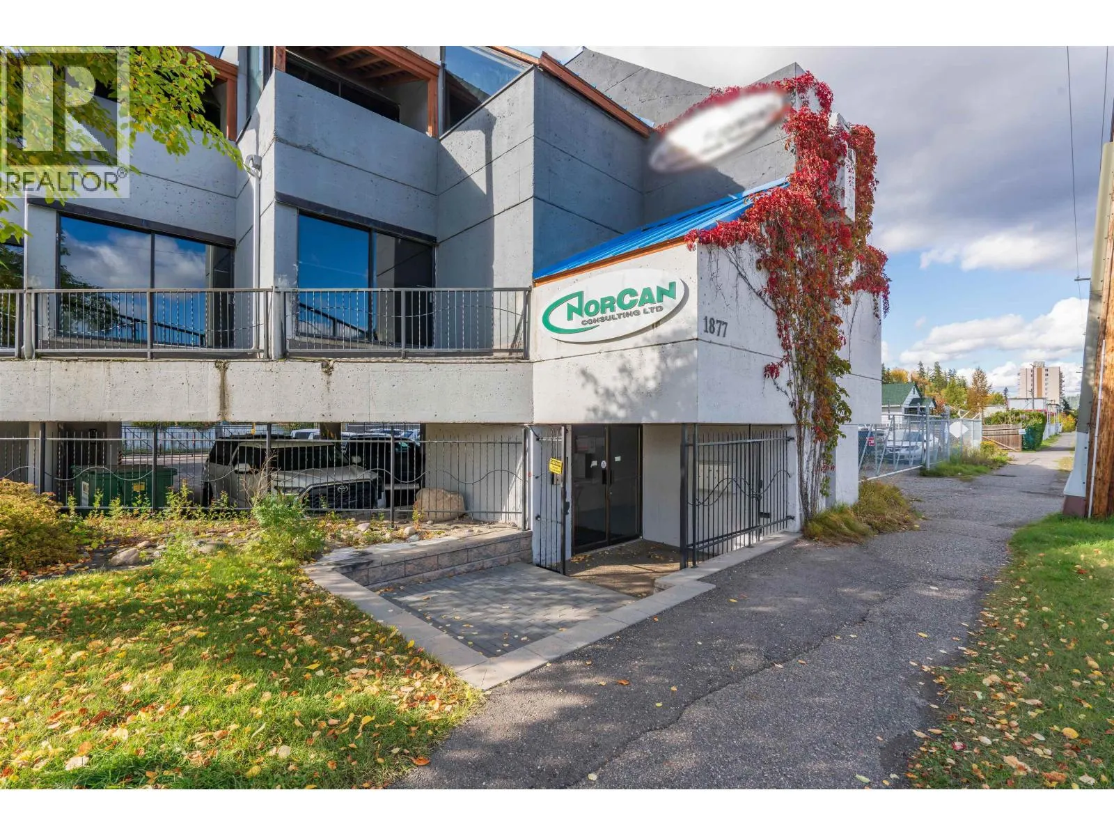 1877 QUEENSWAY