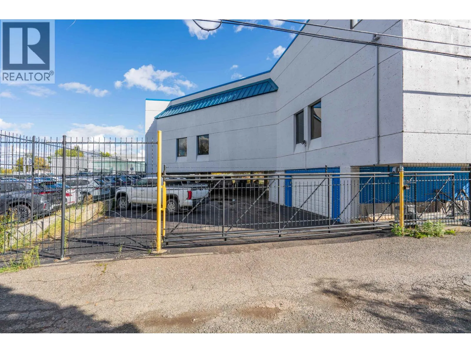 1877 QUEENSWAY