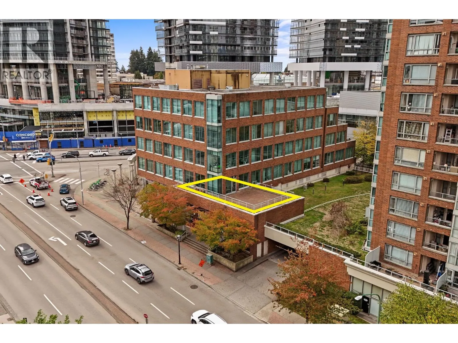 205 4885 KINGSWAY