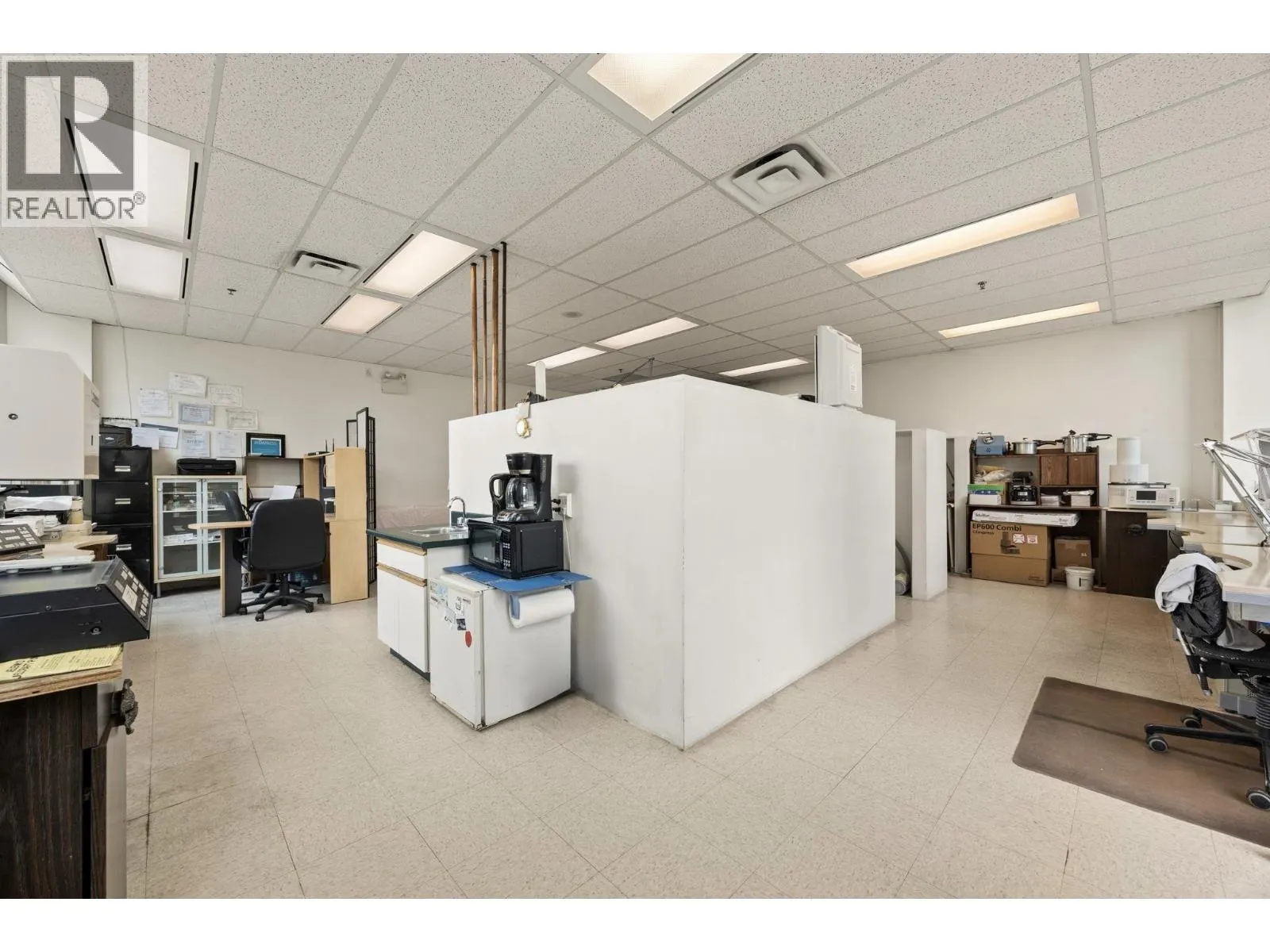 205 4885 KINGSWAY