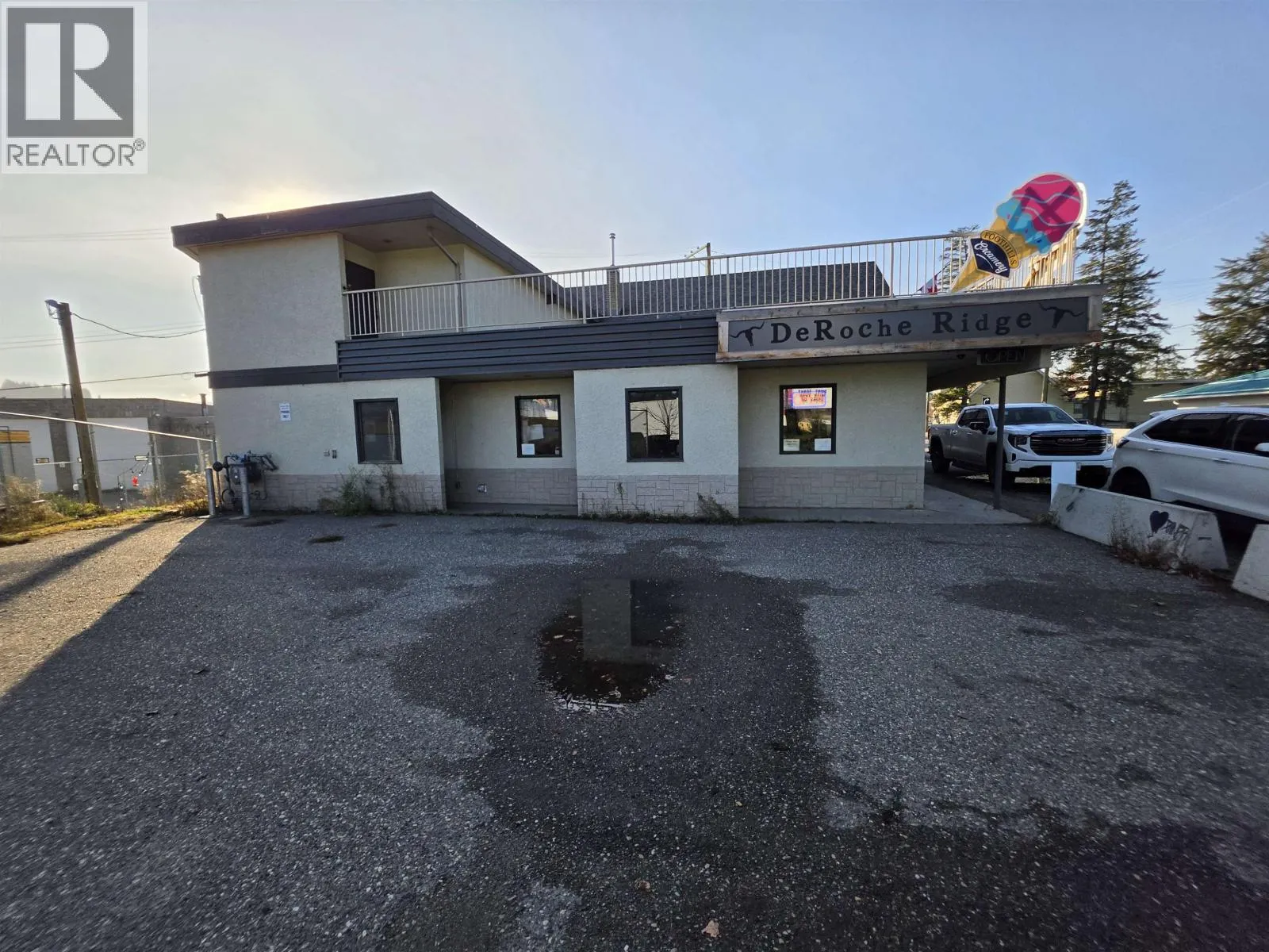 490 CARSON AVENUE