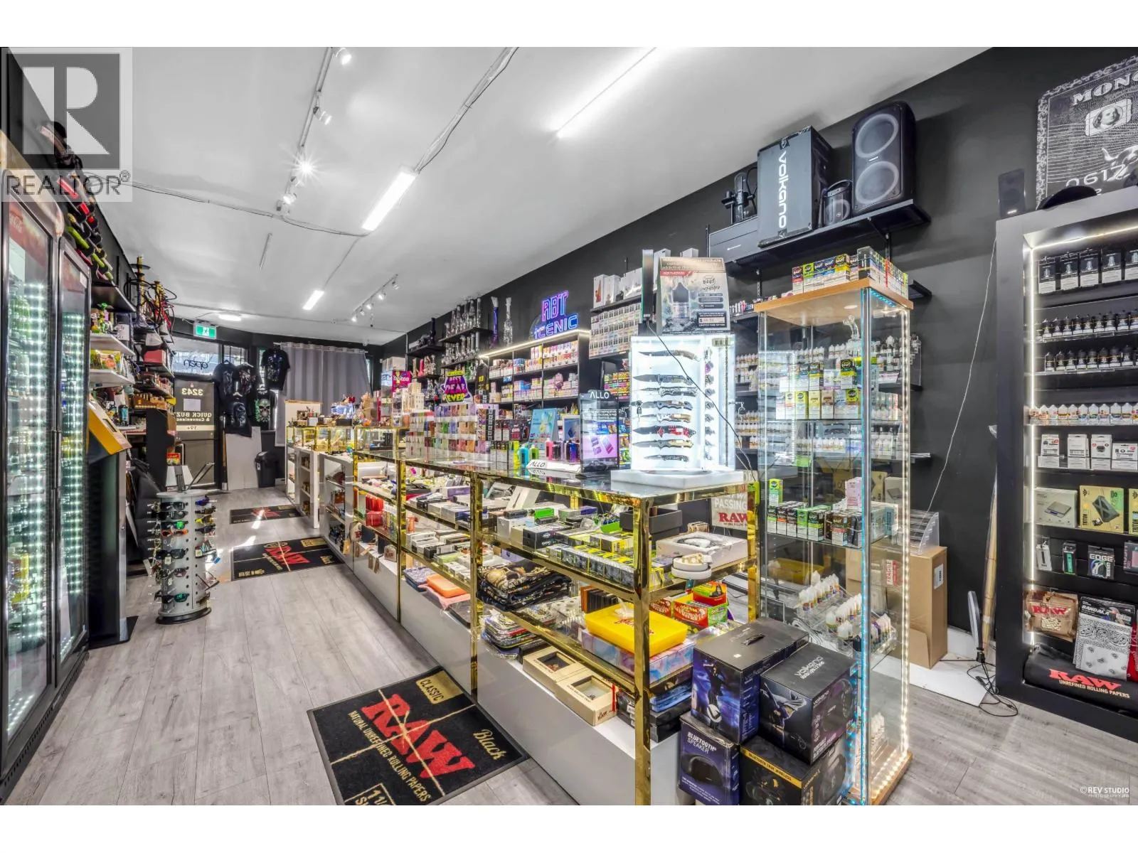 3243 W BROADWAY