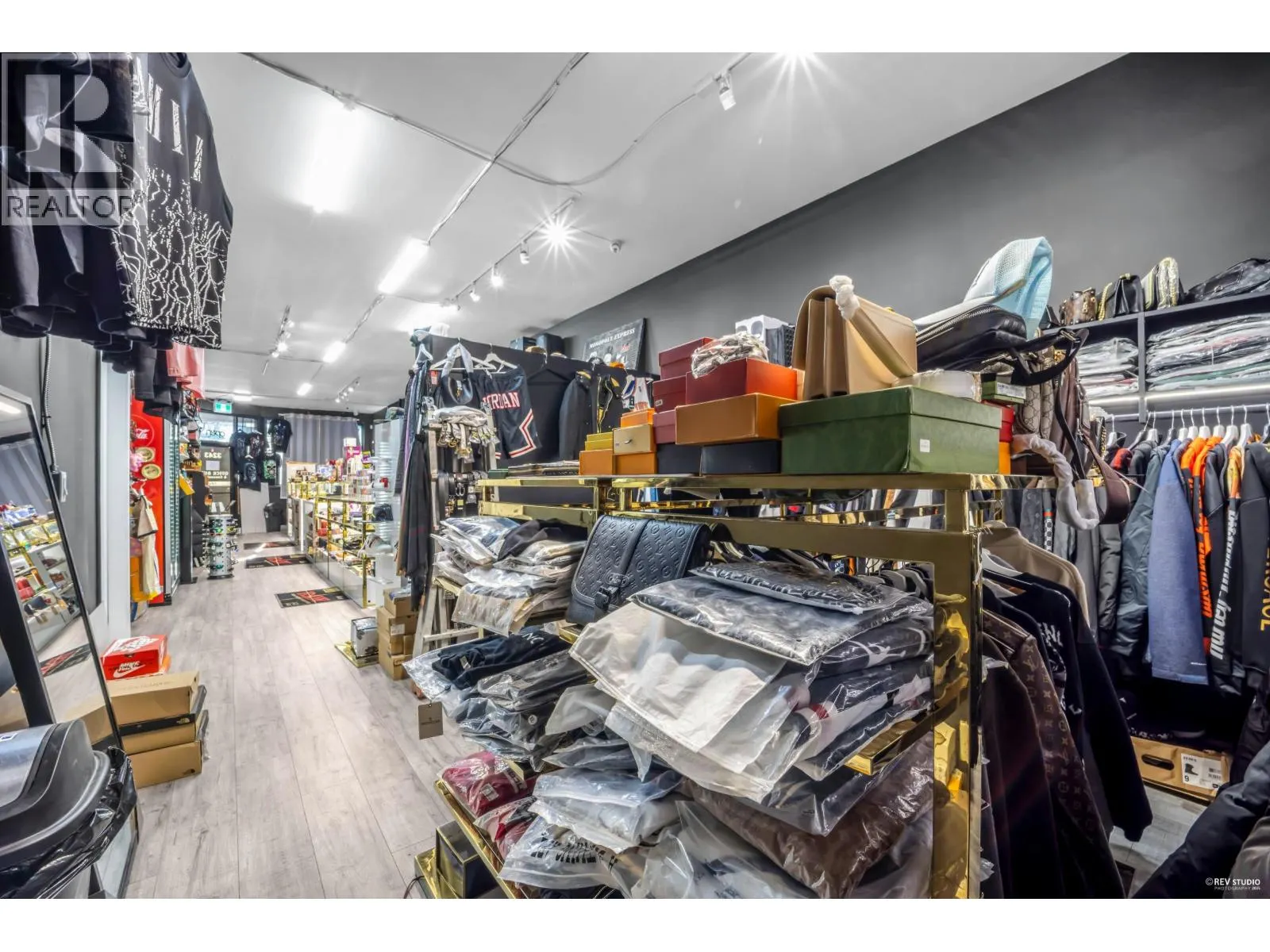 3243 W BROADWAY