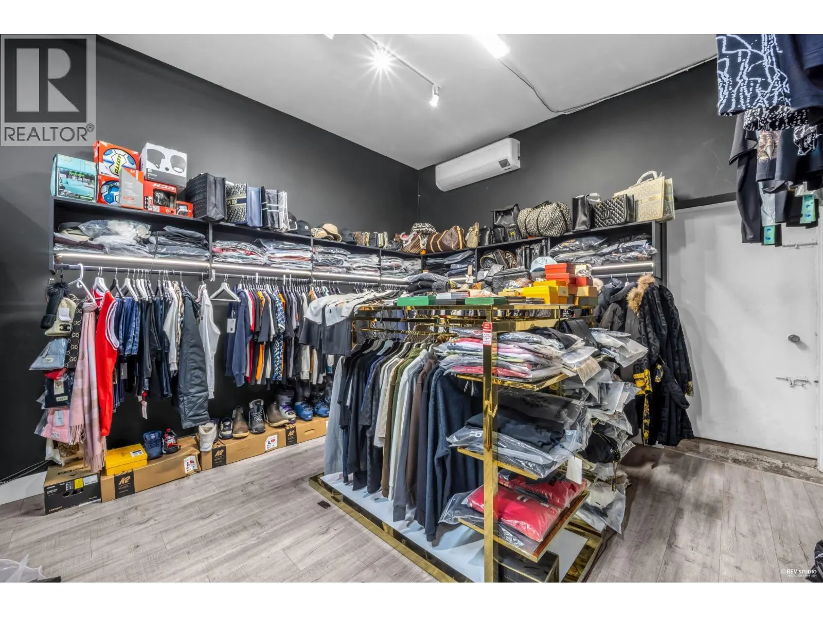 3243 W BROADWAY