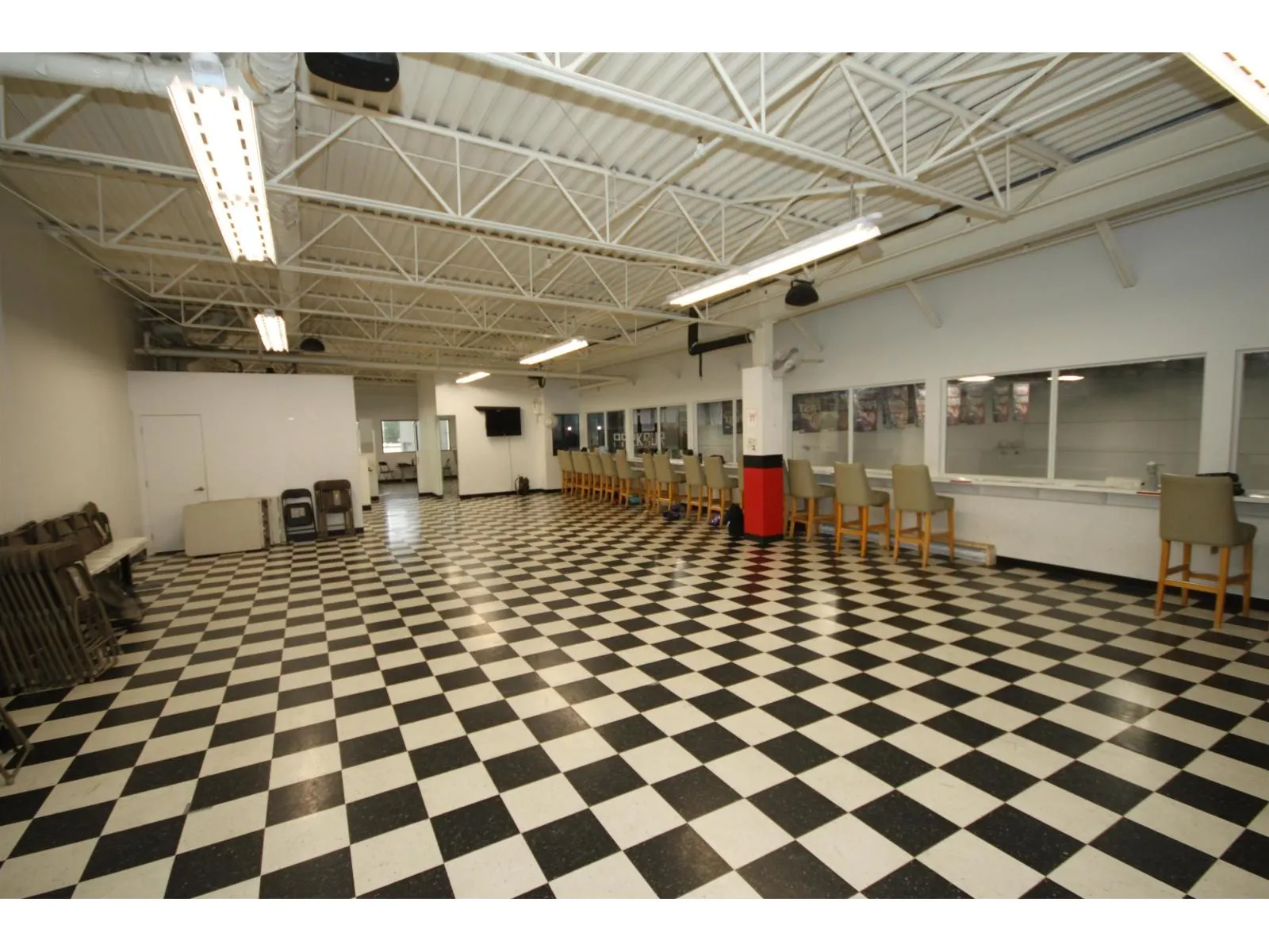 14,15,16 34100 SOUTH FRASER WAY