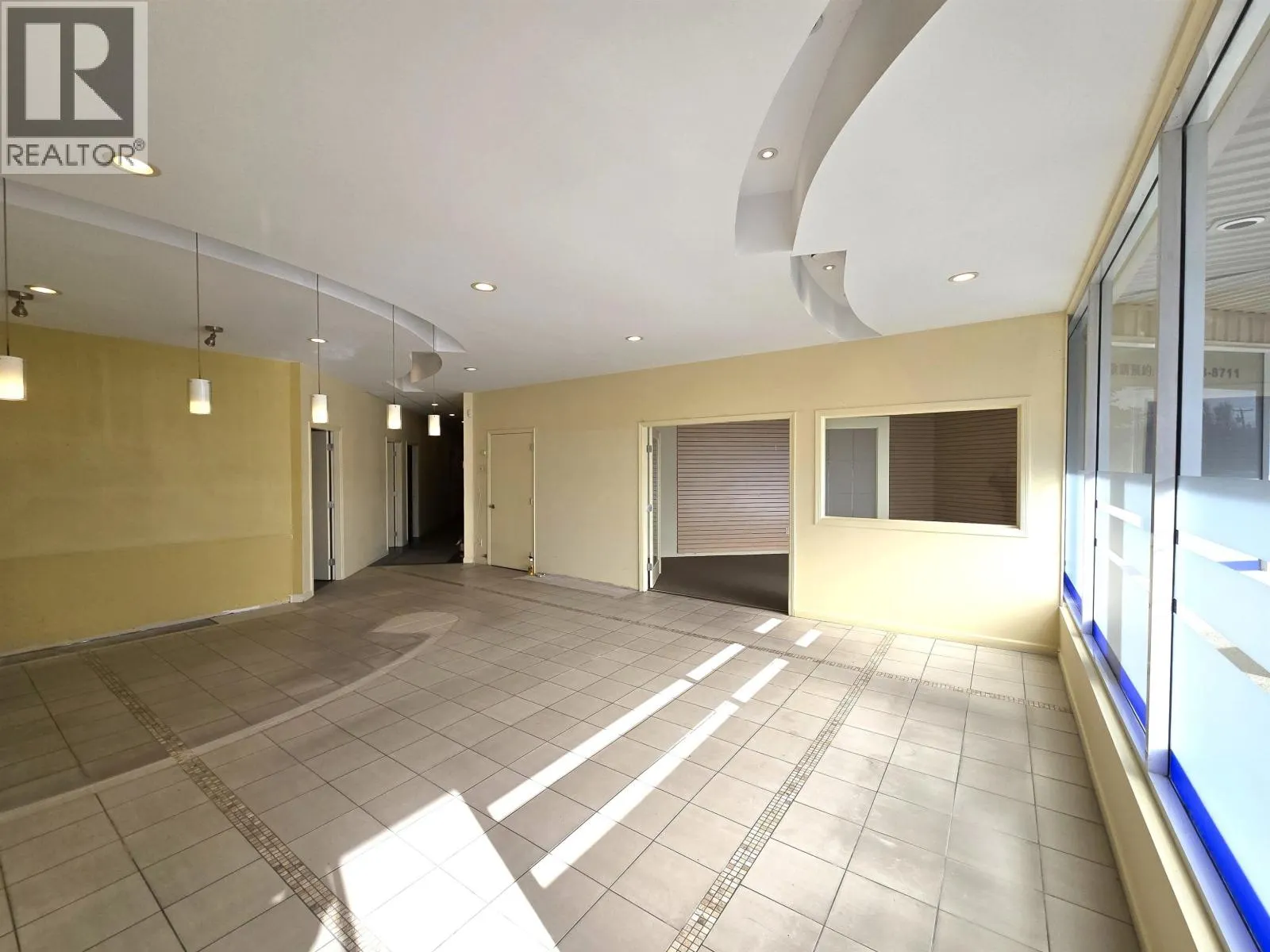 170 8351 ALEXANDRA ROAD