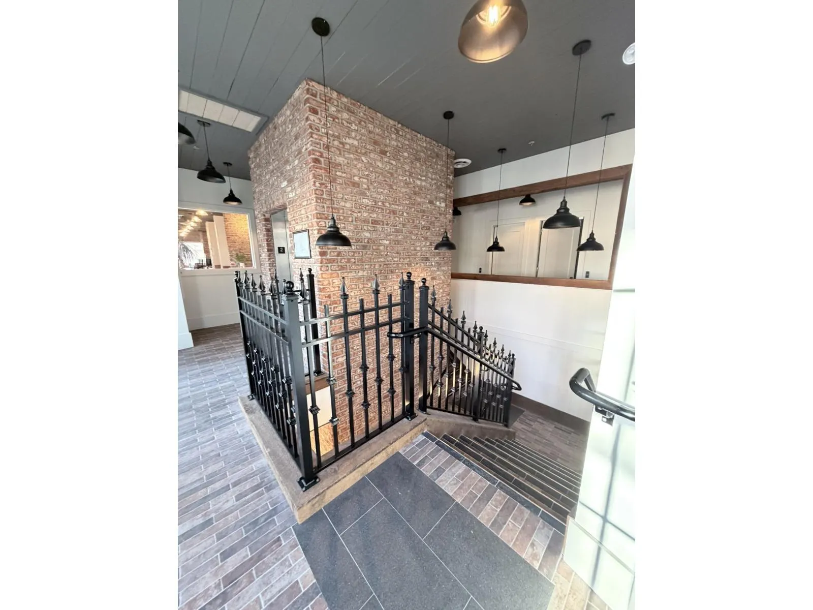 201 45925 THUNDERBIRD LANE|Chilliwack Downtown