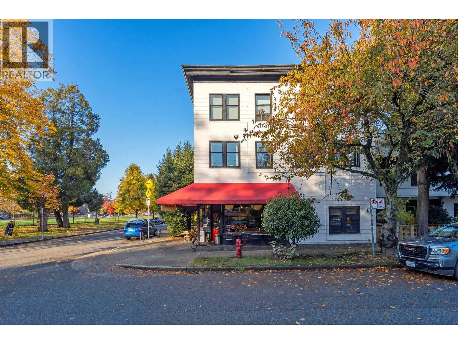 799 KEEFER STREET