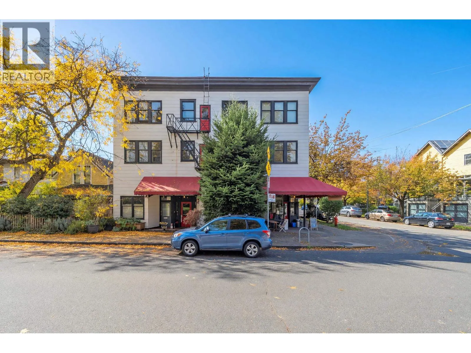 799 KEEFER STREET
