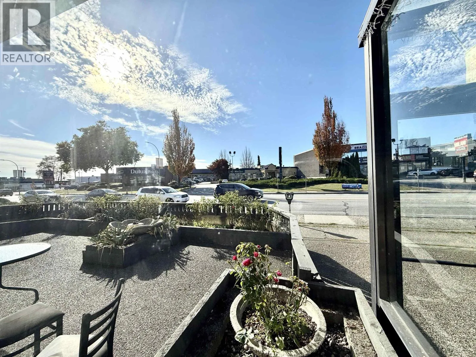 5505 KINGSWAY