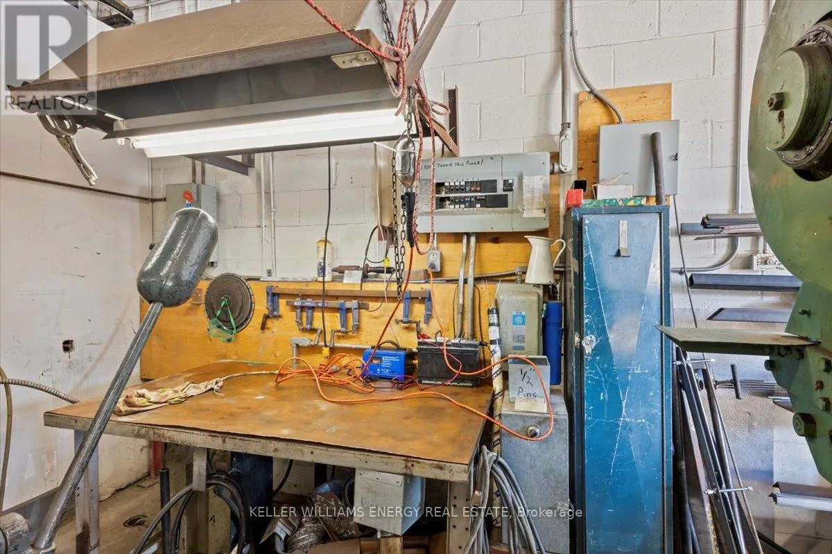 UNIT 16 - 1033 TOY AVENUE, #Unit 16