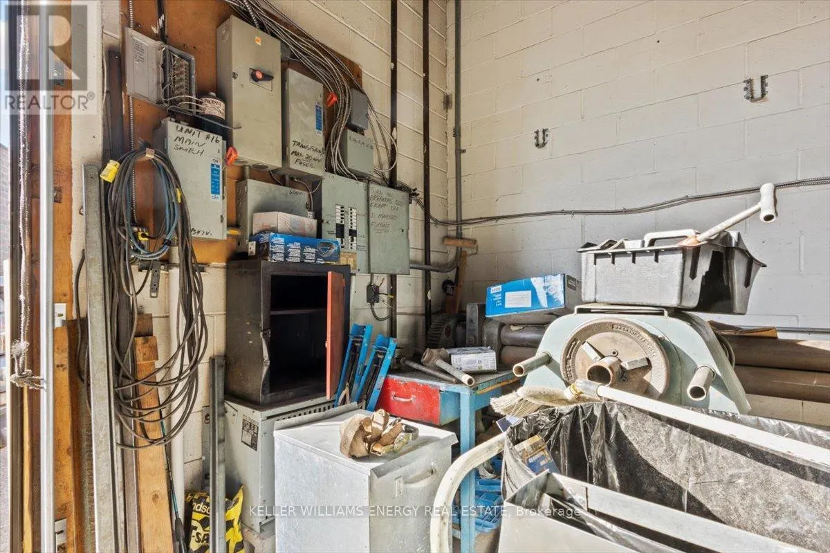 UNIT 16 - 1033 TOY AVENUE, #Unit 16