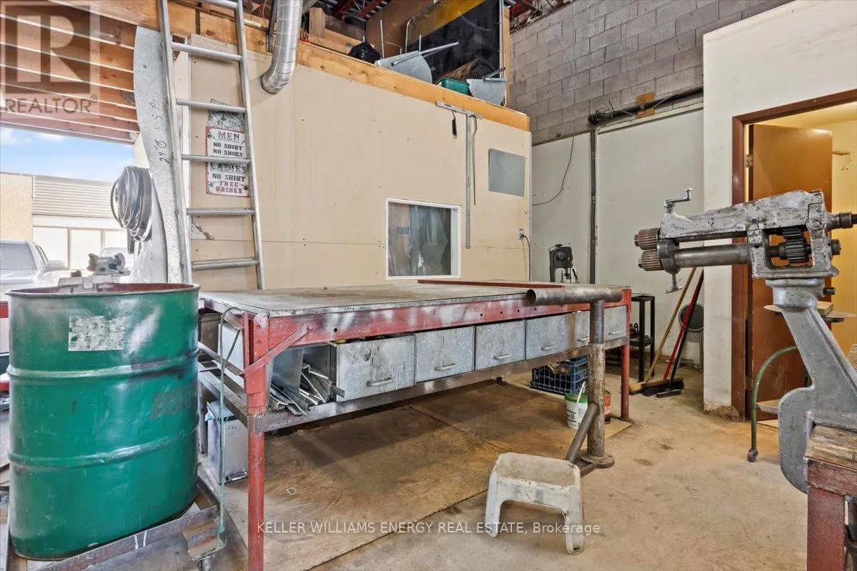 UNIT 16 - 1033 TOY AVENUE, #Unit 16