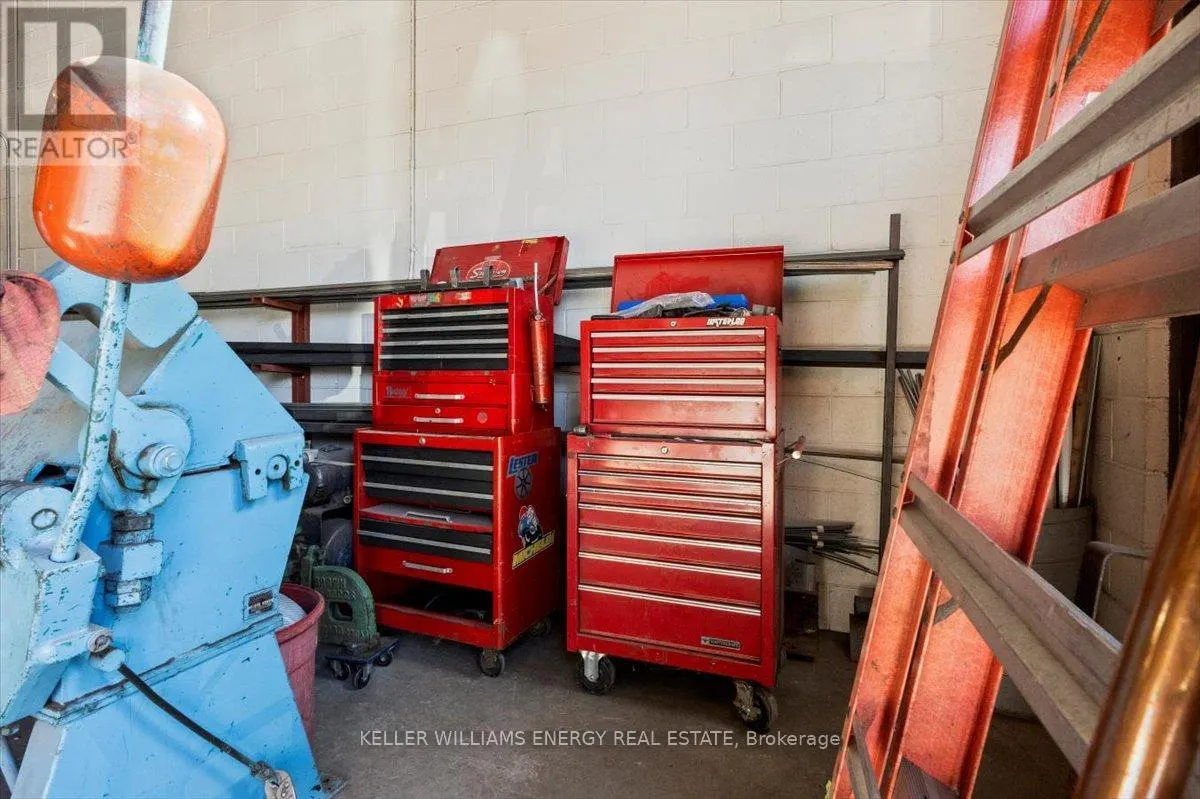 UNIT 16 - 1033 TOY AVENUE, #Unit 16