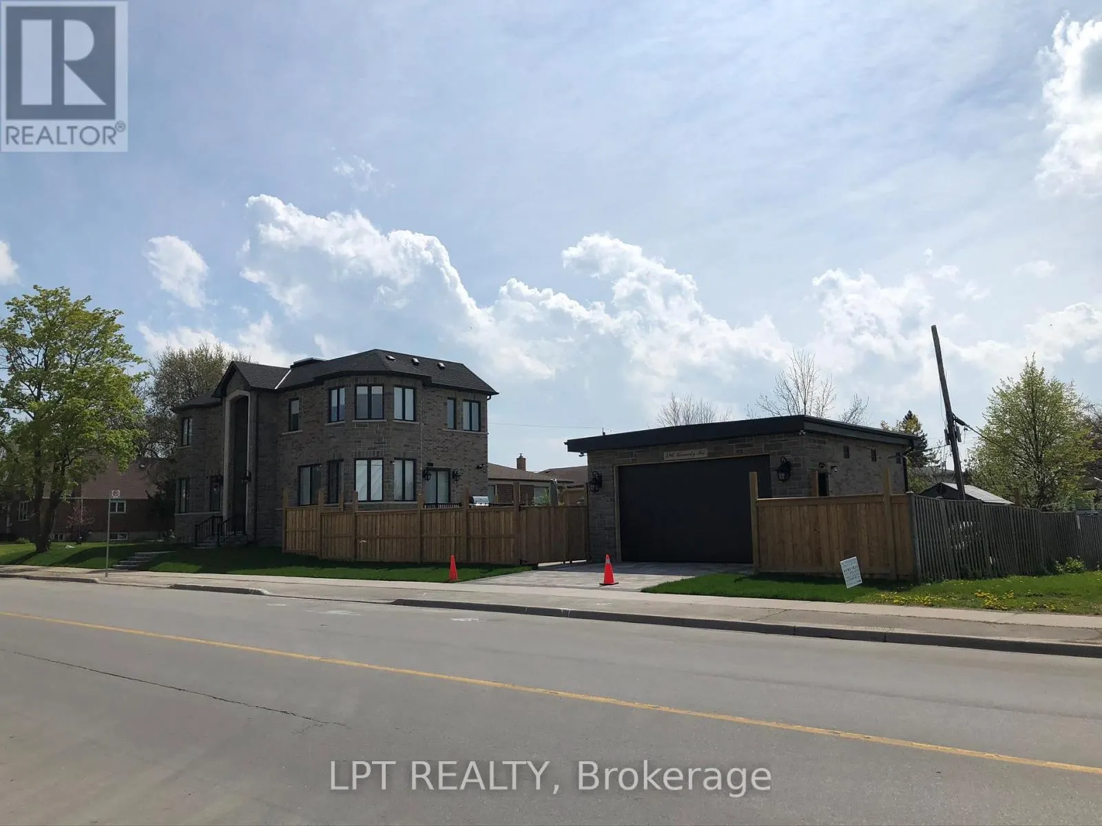 386 KENNEDY ROAD